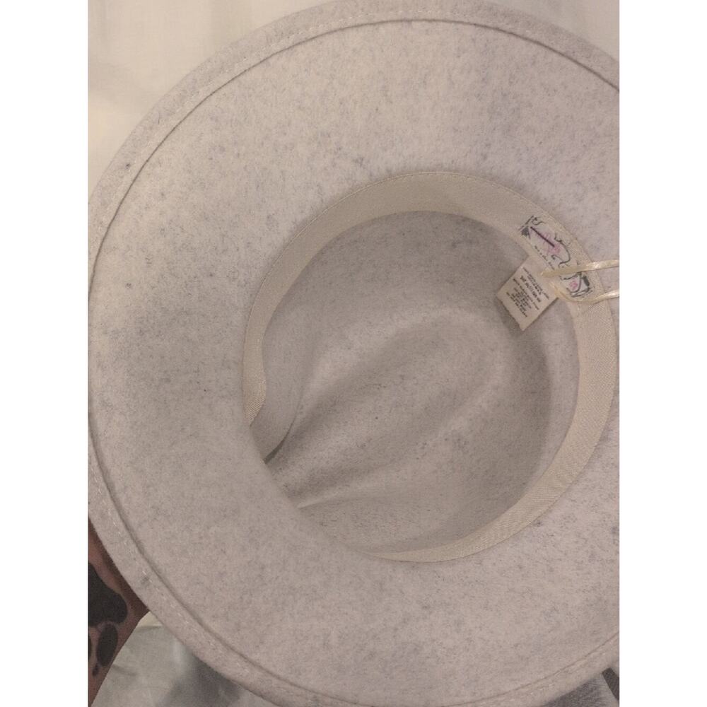 Cream Felt Hat with Leather Accent 100% Wool - Picture 4 of 6